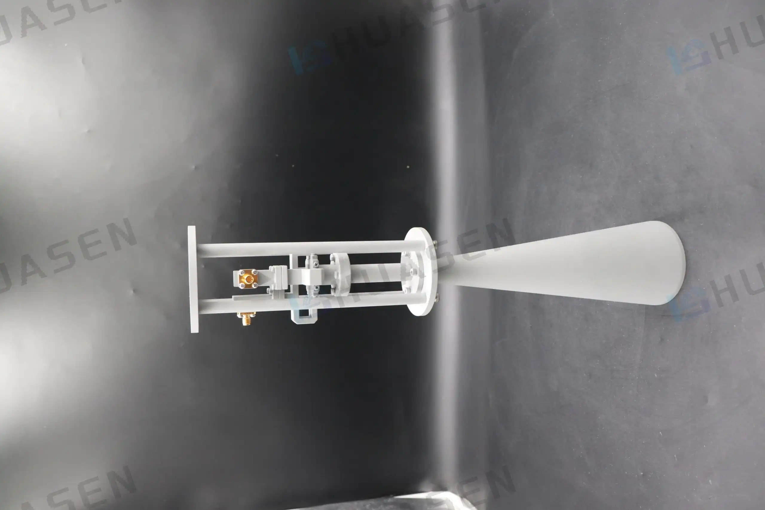 Circularly Polarized Horn Antenna-blog-1 Circularly Polarized Horn Antenna-blog-1