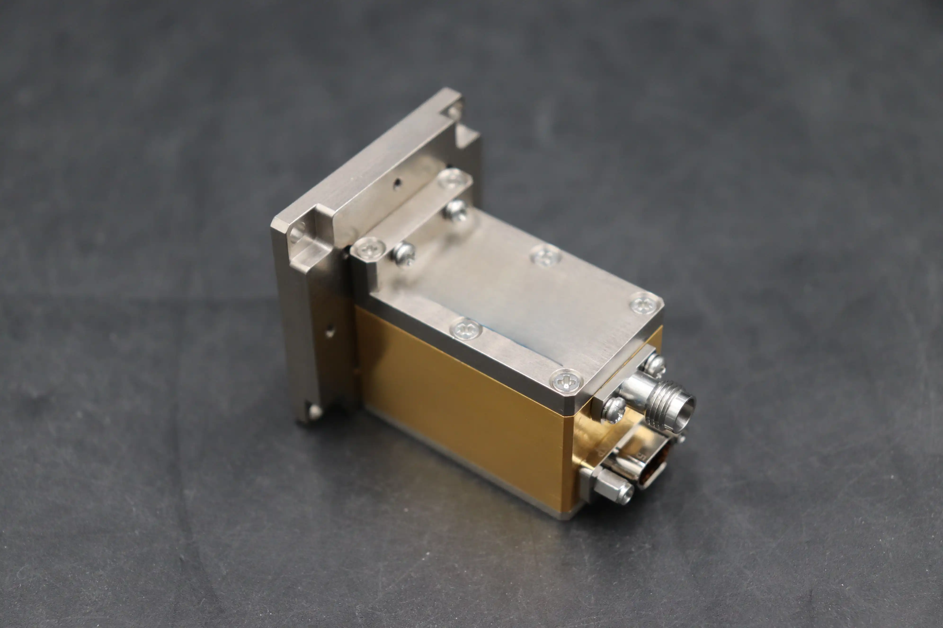 Ultra Wideband Low Noise Amplifier-blog-2 Ultra Wideband Low Noise Amplifier-blog-2