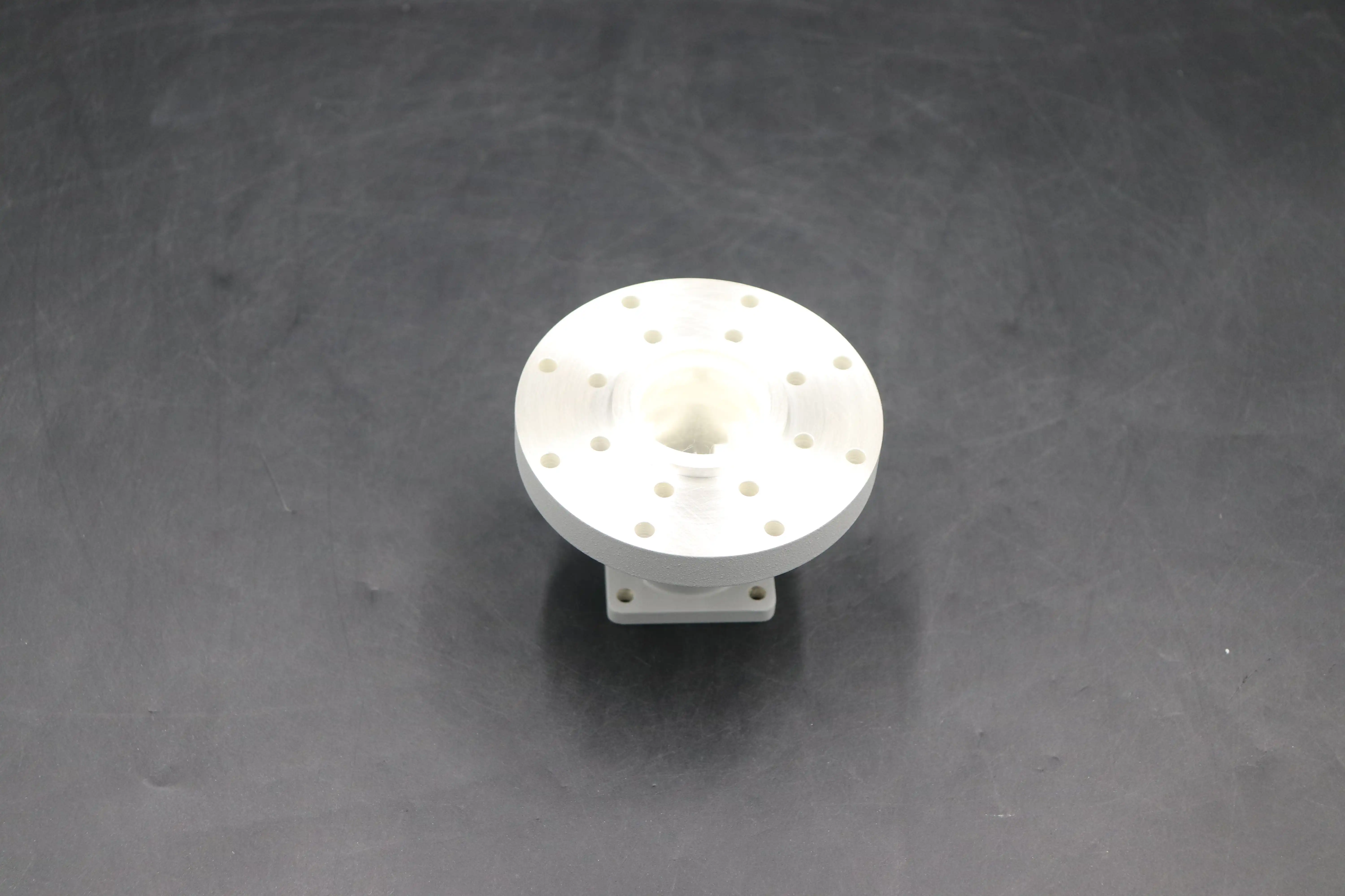 Rectangular to Circular Waveguide Transition-blog-1-blog-1-3 Rectangular to Circular Waveguide Transition-blog-1-blog-1-3