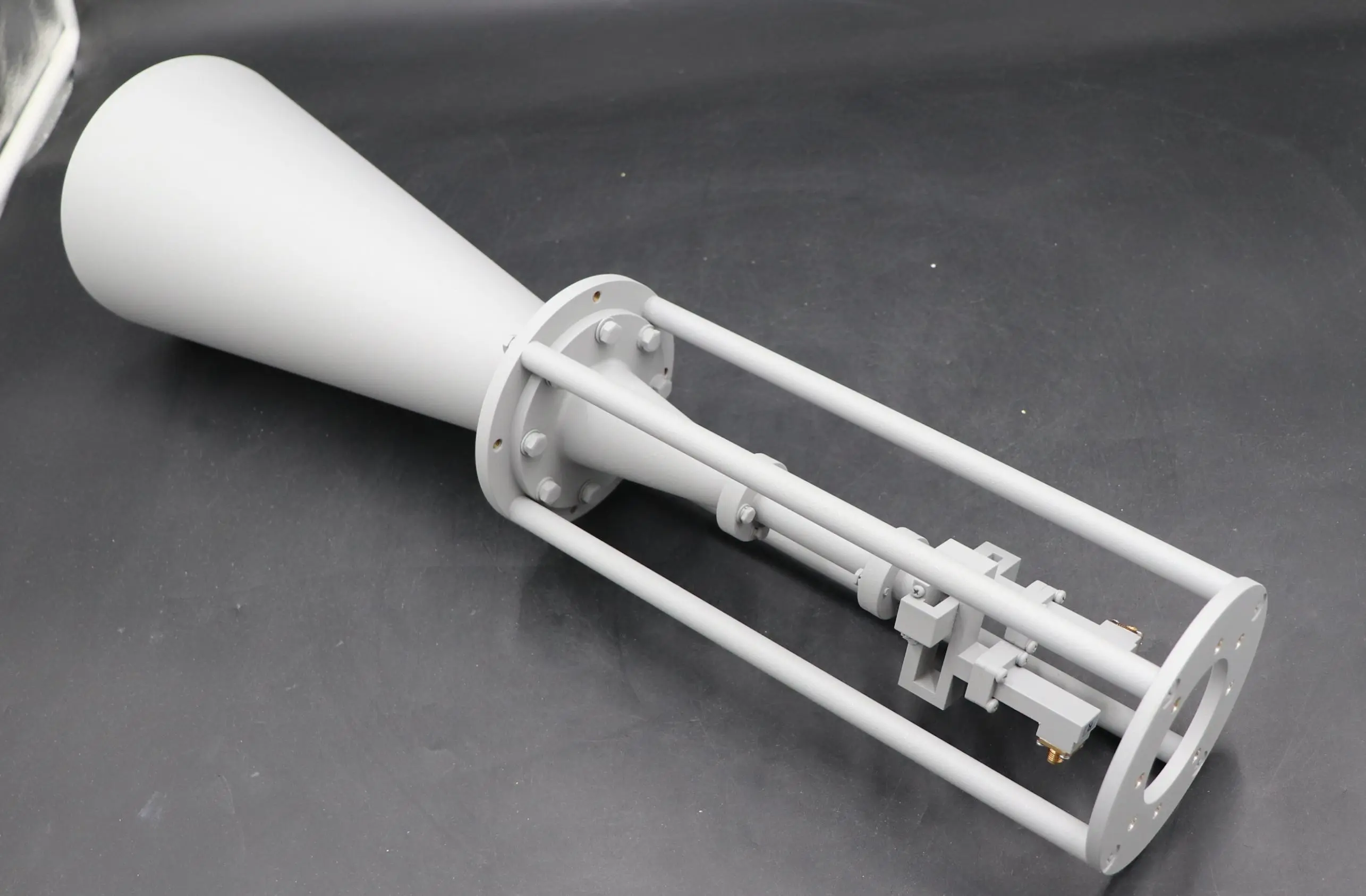 Dual Circularly Polarized Horn Antenna-blog-1-1