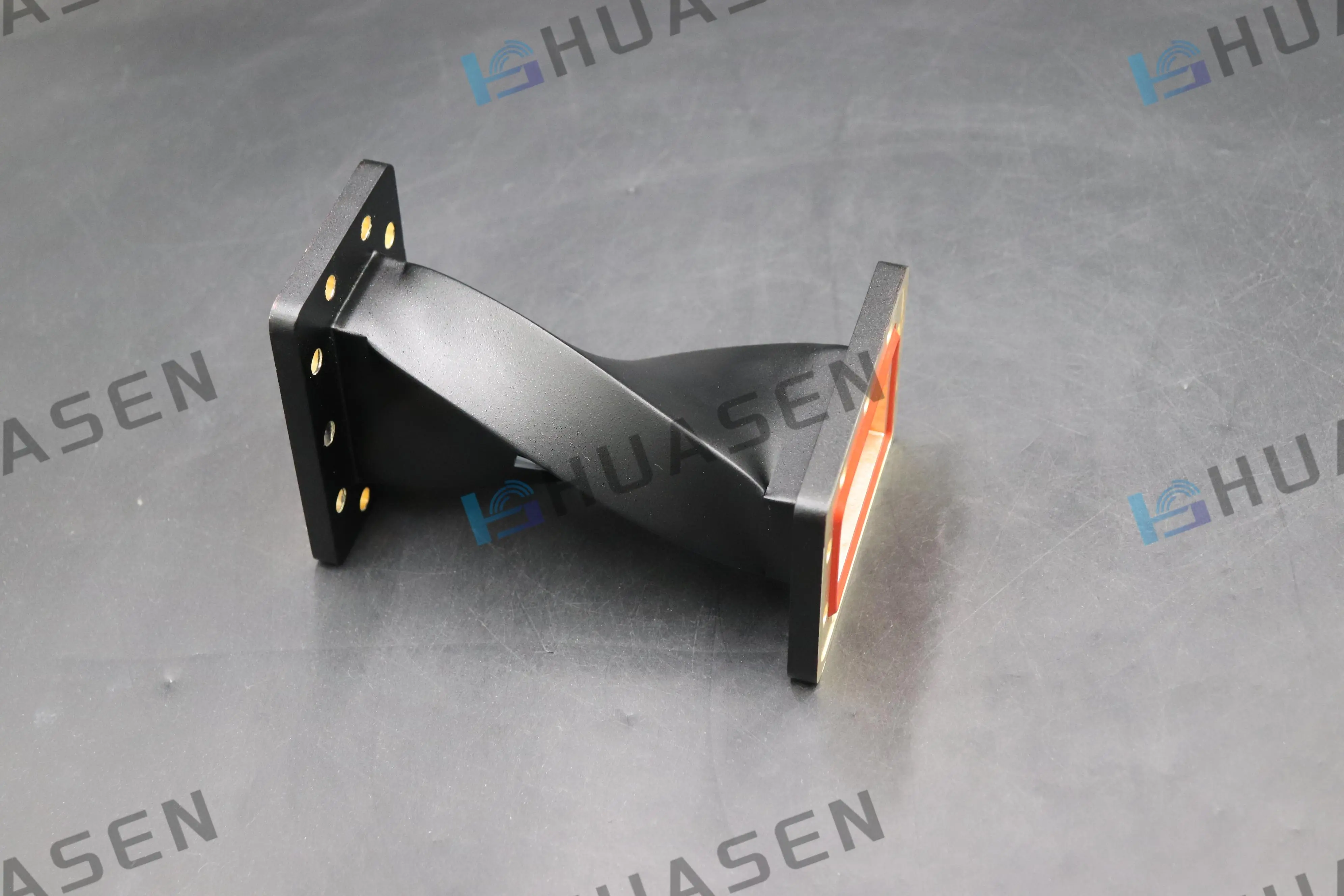 Waveguide Twist Waveguide Twist