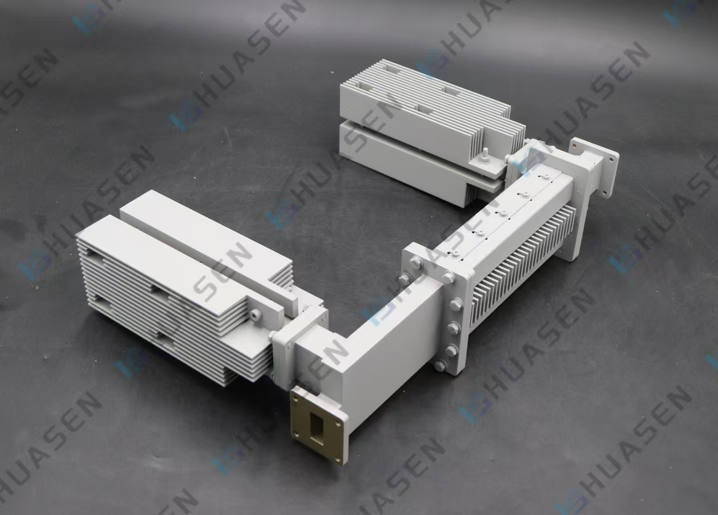 High Power Differential Phase Shift Waveguide Isolator High Power Differential Phase Shift Waveguide Isolator