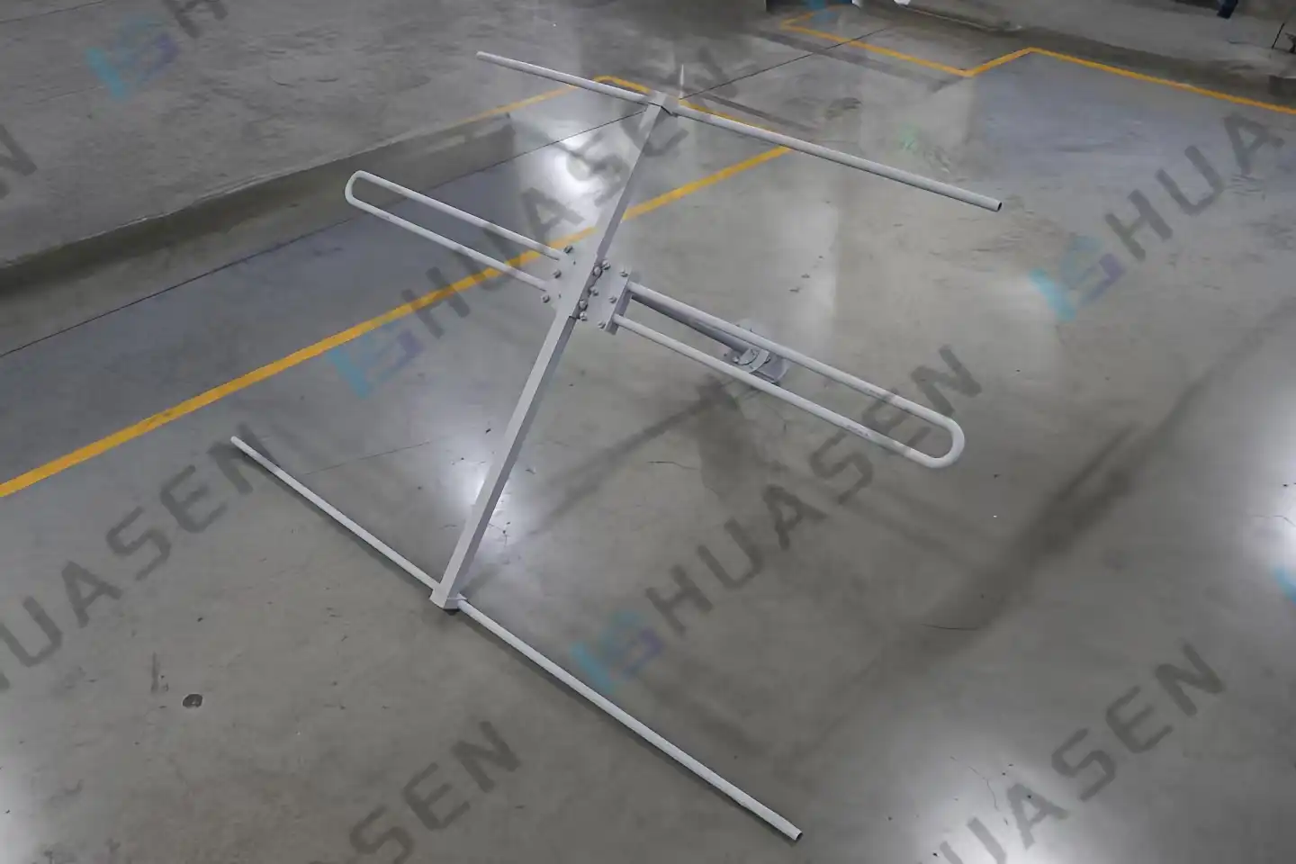 Dual Polarized Yagi Antenna-c