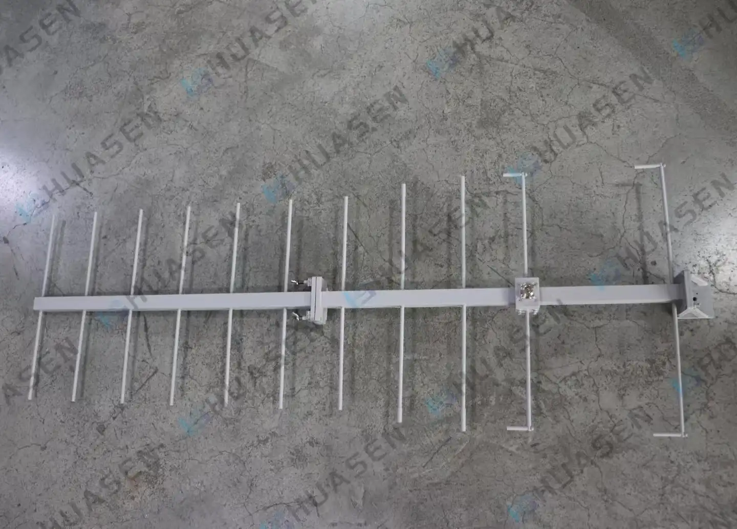 Dual Polarized Yagi Antenna-c Dual Polarized Yagi Antenna-c