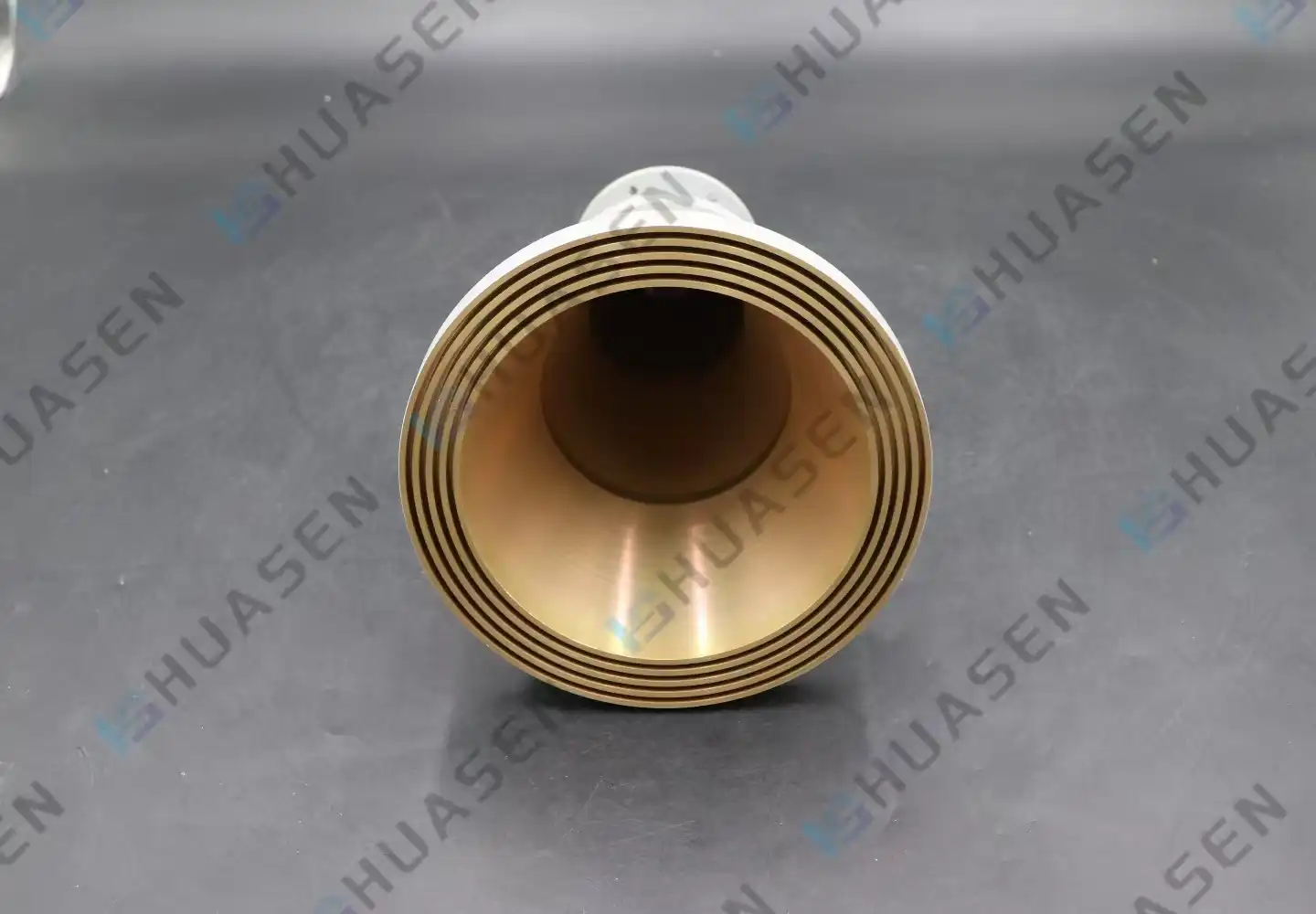 Corrugated Conical Horn Antenna-a Corrugated Conical Horn Antenna-a
