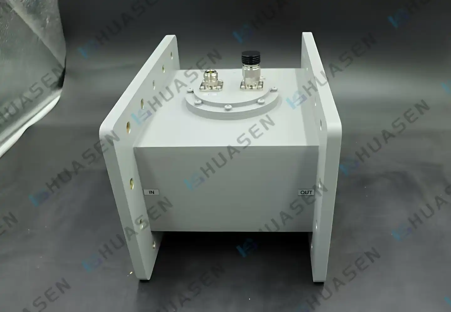 Waveguide Loop Coupler-a1 Waveguide Loop Coupler-a1