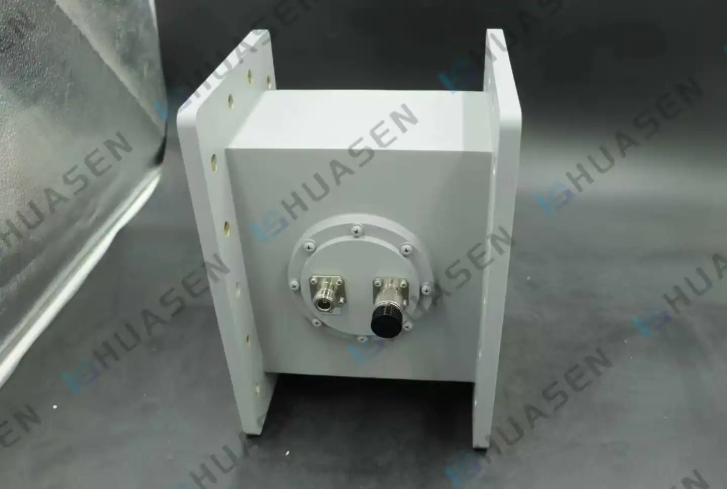 Waveguide Loop Coupler-a3