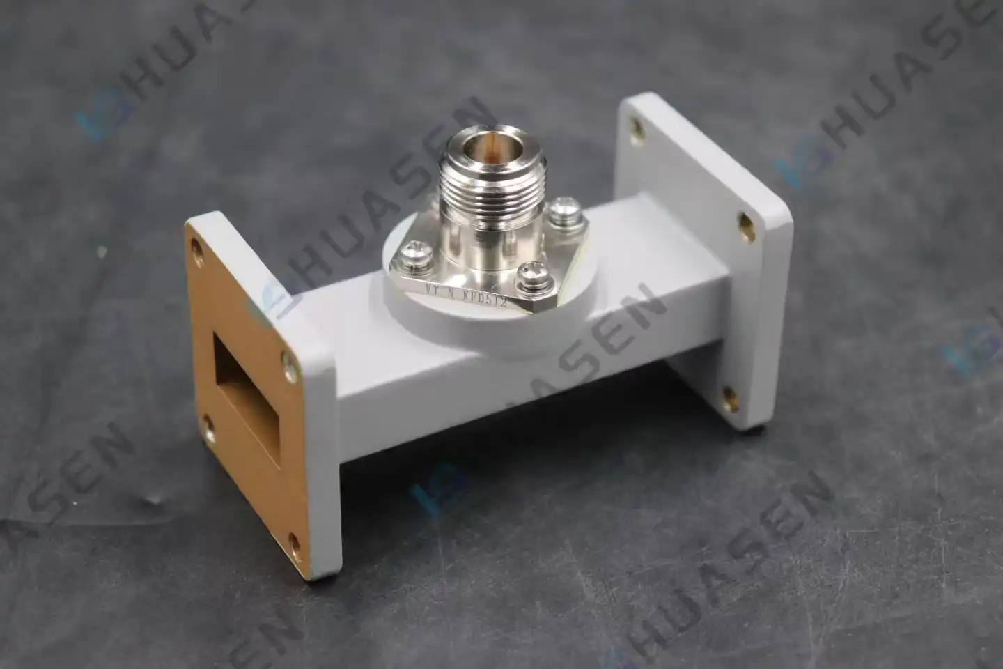 waveguide power divider