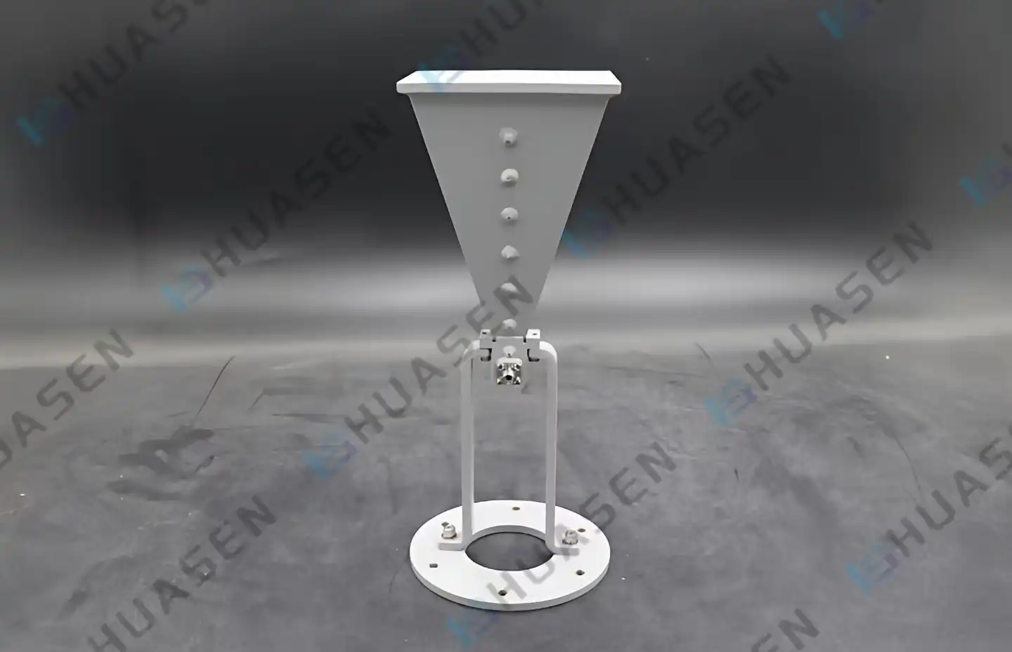 Broadband Double Ridged Horn Antenna-c Broadband Double Ridged Horn Antenna-c